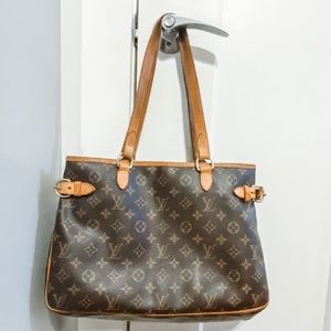 Authentic Louis Vuitton Batignolles Horizontal